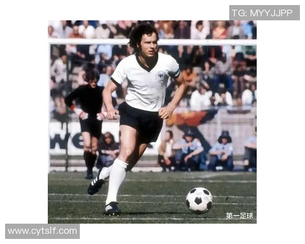 全球十大足球巨星排名揭晓 这些球员才是足坛的真正传奇