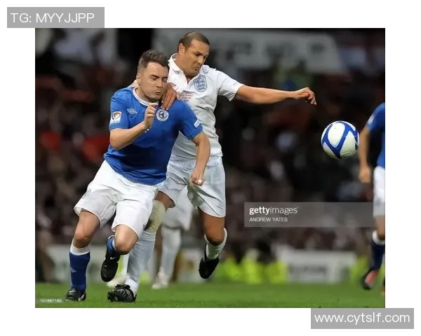 天下足球十大经典球星风云人物解析与传奇时刻回顾